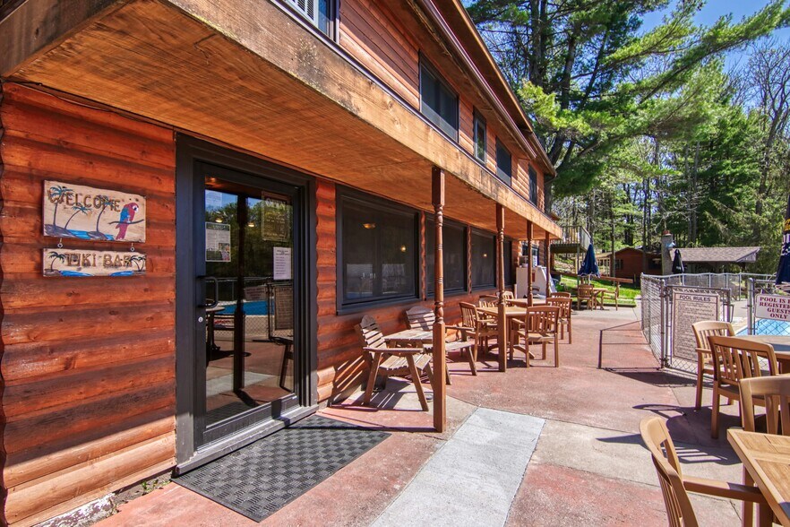 More Photos Of 1085 N County Highway F Unit 26, Birchwood Restaurant For Sale