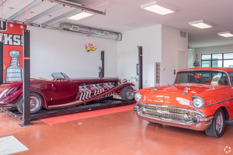 More Photos Of 15900 Old US Highway 41, Naples Unknown For Lease