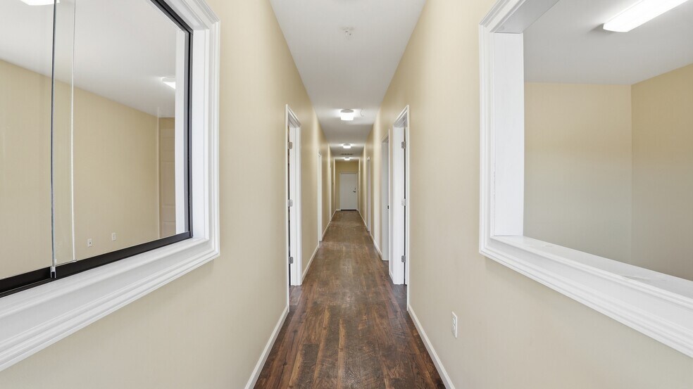 More Photos Of 1087 Aedc Rd, Winchester Industrial For Lease