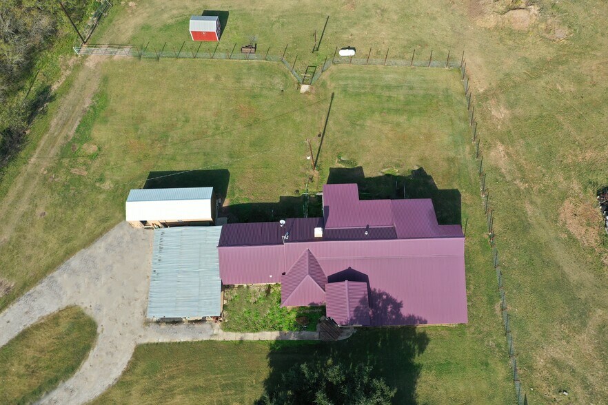 More Photos Of 1226 San Marcos Hwy, Luling Land For Sale