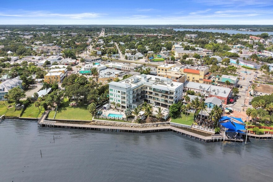 More Photos Of 37-41 SW Seminole St, Stuart Apartments For Lease