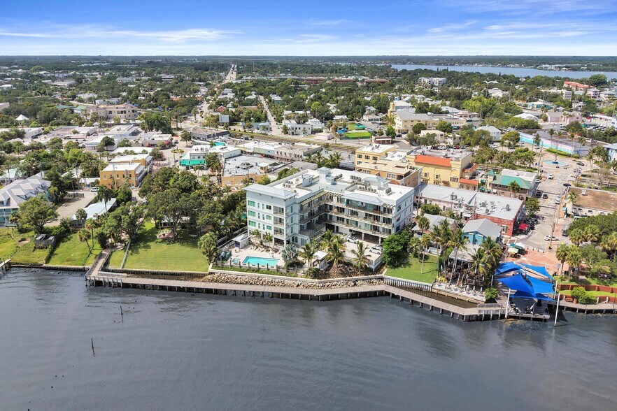 More Photos Of 37-41 SW Seminole St, Stuart Apartments For Lease