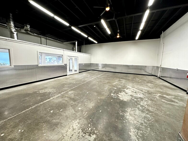 More Photos Of 2560-2590 Lafayette St, Santa Clara Warehouse For Lease