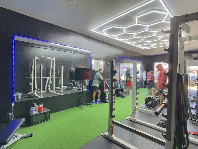 More Photos Of 246 Broadway, Chula Vista Freestanding For Sale