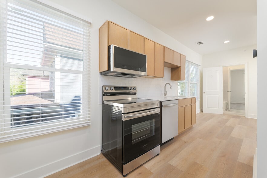 More Photos Of 1628 Walnut St, Jacksonville Multifamily For Sale