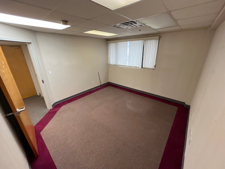 More Photos Of 42 Locust Ave, Wallington Medical For Lease