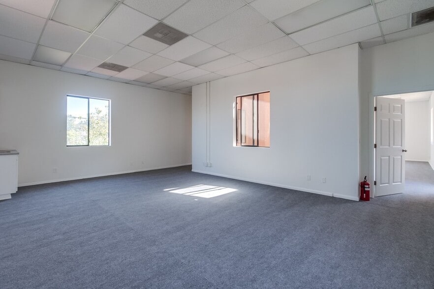 More Photos Of 343 E Alvarado St, Fallbrook Freestanding For Sale