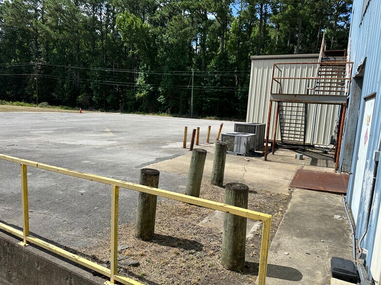 More Photos Of 724 Bell Fork Rd, Jacksonville Office For Lease