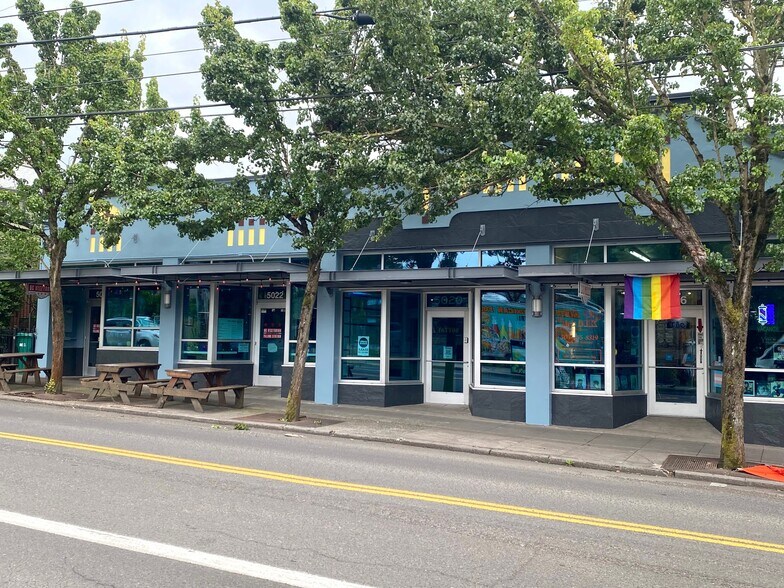 More Photos Of 5008-5026 SE Division St, Portland Storefront For Sale