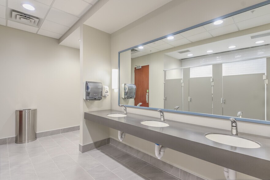 More Photos Of 201 Dale Earnhardt Blvd, Kannapolis Medical For Lease