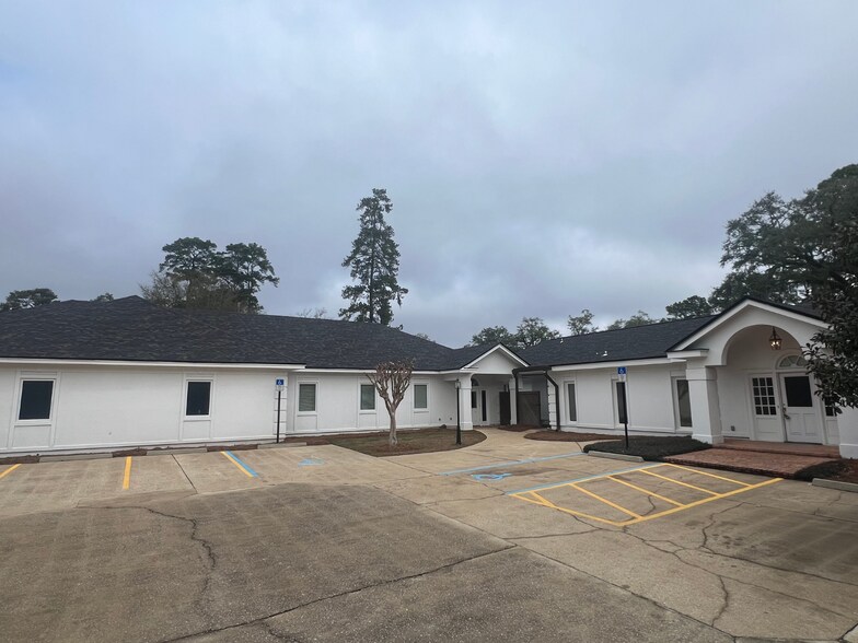 More Photos Of 416 Gordon Ave, Thomasville Medical For Lease