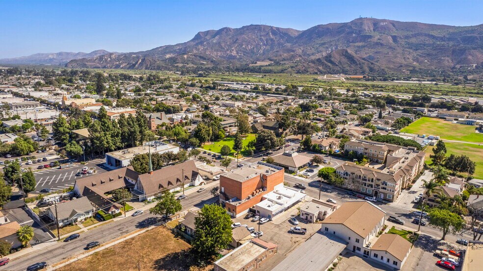 More Photos Of 102 N 7th St, Santa Paula Specialty For Sale