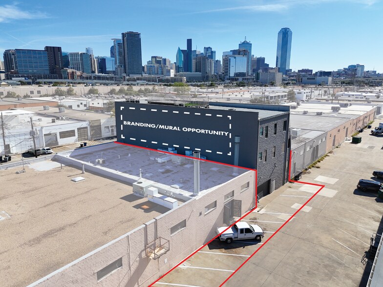 More Photos Of 1303 Dragon St, Dallas Storefront Retail Residential For Sale