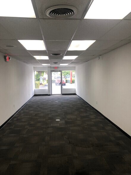 More Photos Of 14271-14275 S Dixie Hwy, Miami Freestanding For Lease