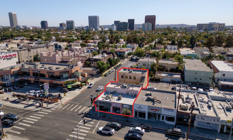 More Photos Of 8300-8302 W 3rd St, Los Angeles Storefront For Sale