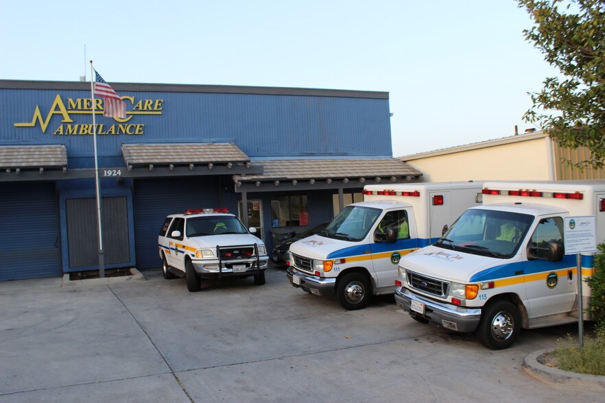 More Photos Of 1924 Commercial St, Escondido Warehouse For Lease