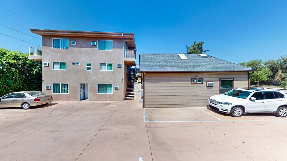 More Photos Of 1344 E Broadway, Glendale Apartments For Sale