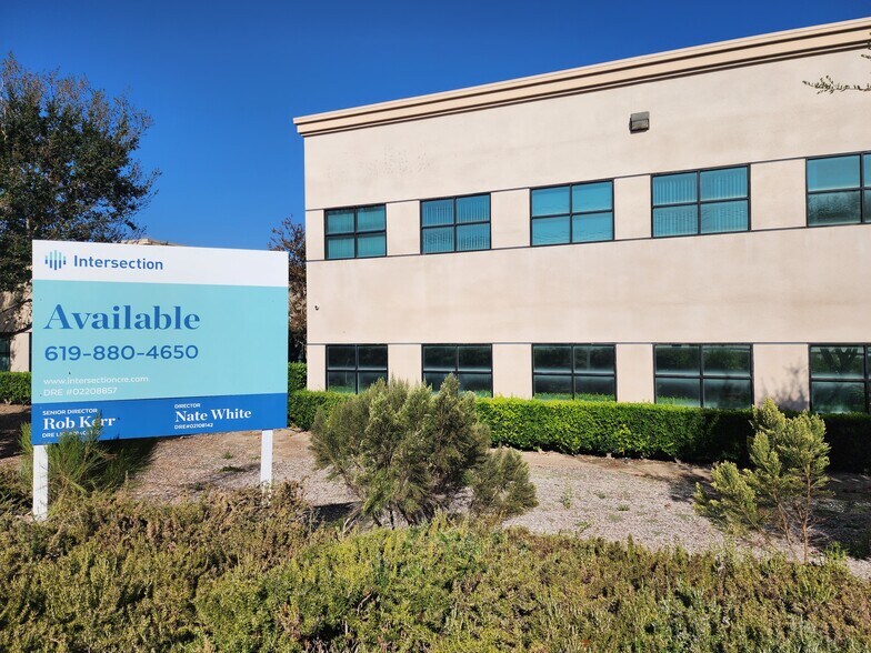 More Photos Of 14269 Danielson St, Poway Office For Sale