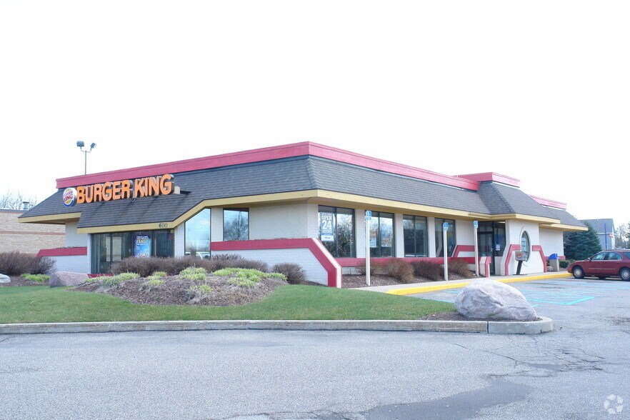 More Photos Of 600 28th St SE, Grand Rapids Fast Food For Lease