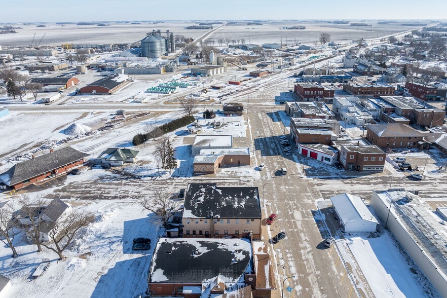 More Photos Of 10 1st Ave NW, Wells Multifamily For Sale