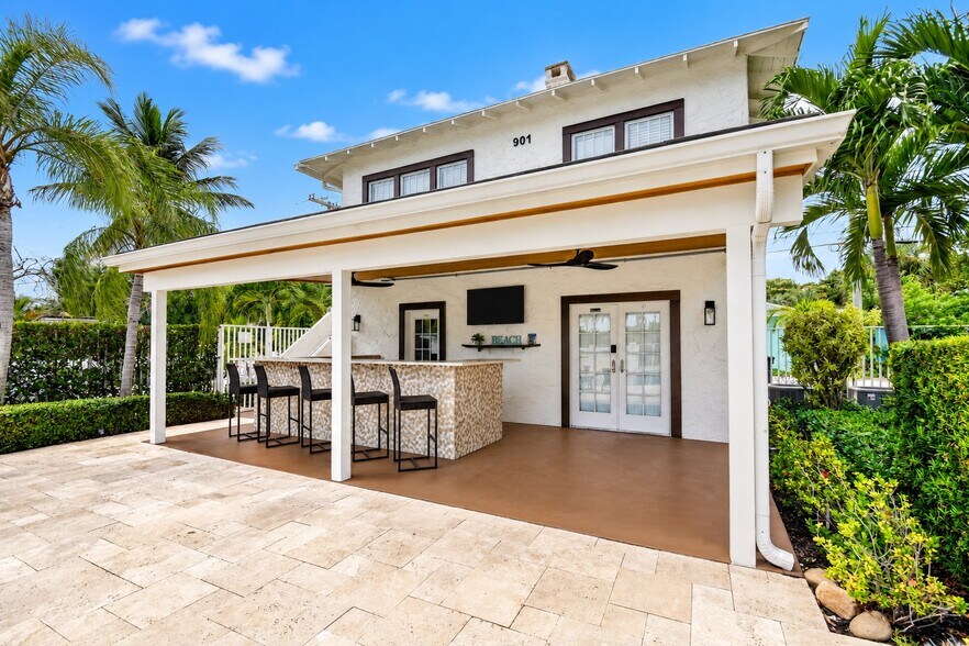 More Photos Of 911 N Federal Hwy, Lake Worth Apartments For Sale