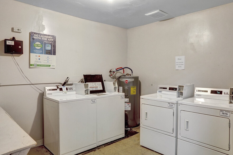 More Photos Of 12325 Chandler Blvd, Valley Village Apartments For Sale