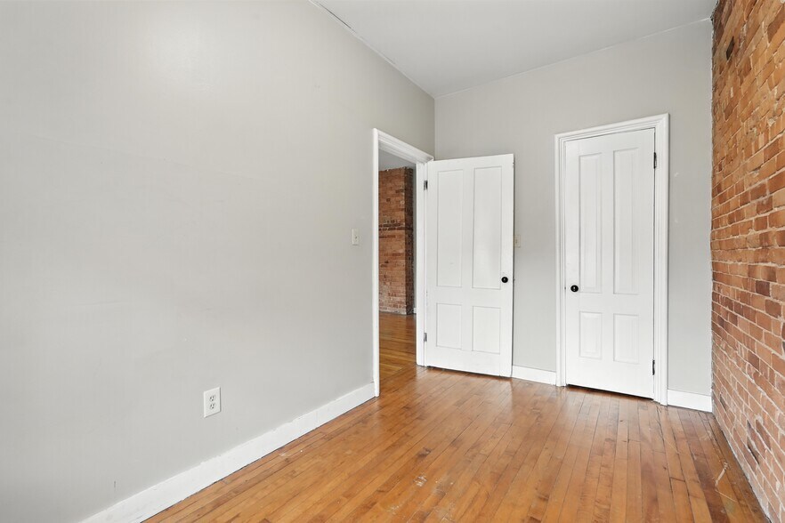 More Photos Of 263 Union St, Springfield Apartments For Sale