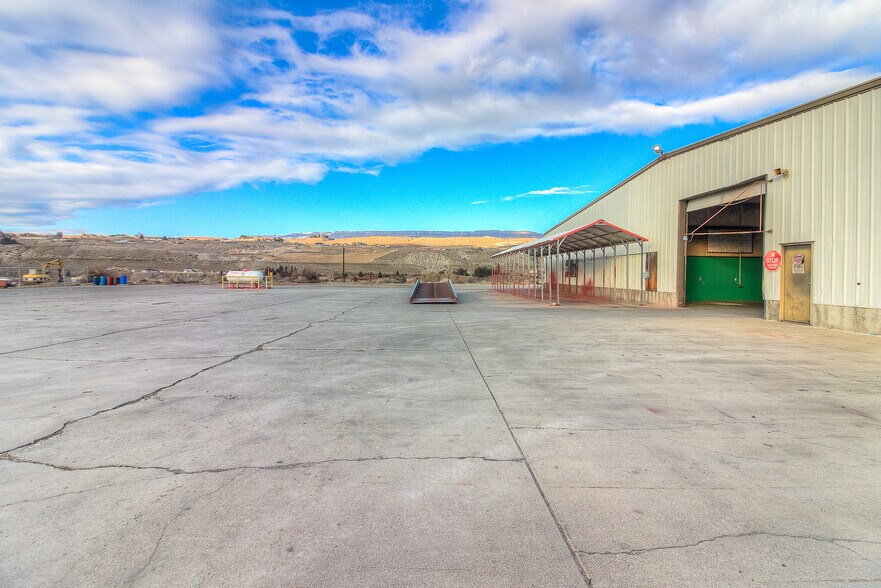 More Photos Of 31 Precision Ln, Malaga Manufacturing For Sale