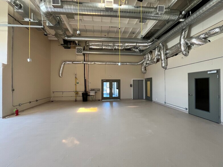 More Photos Of 1130 Independence Ave, Mountain View Light Manufacturing For Lease