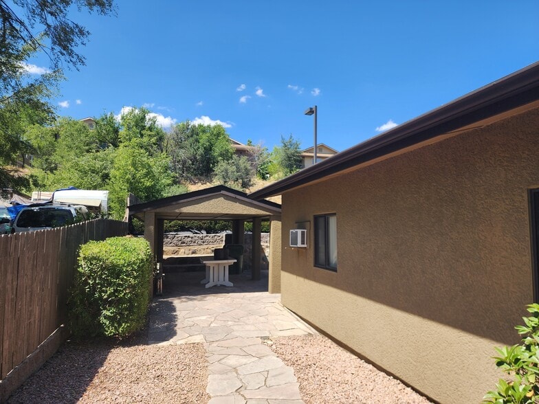 More Photos Of 154 E Merritt St, Prescott Medical For Lease