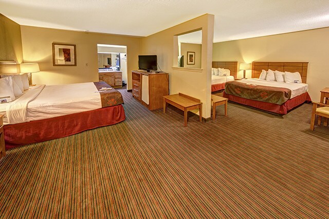 More Photos Of 2326 N Arkansas Ave, Russellville Hotel For Sale
