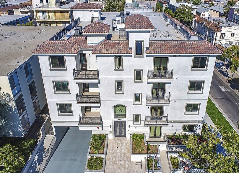 More Photos Of 1070 S Bedford St, Los Angeles Multifamily For Sale