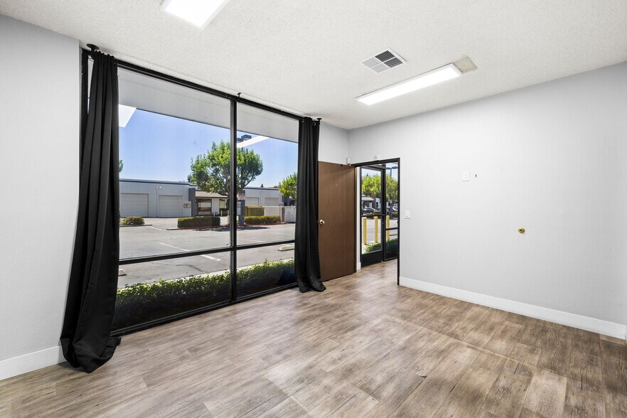 More Photos Of 2-72 N Central Ave, Upland Warehouse For Sale