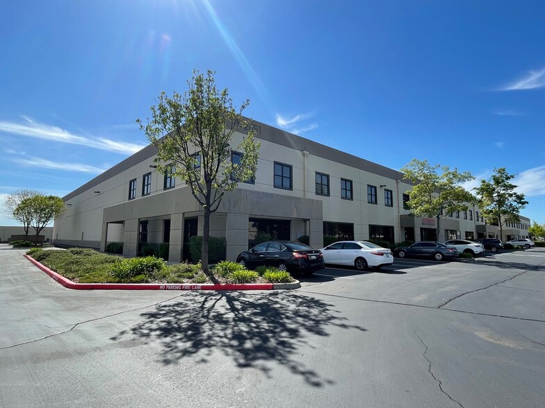 Primary Photo Of 2051 Cessna Dr, Vacaville Warehouse For Lease