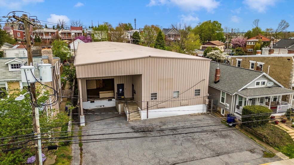More Photos Of 329 E 2nd St, Frederick Warehouse For Lease