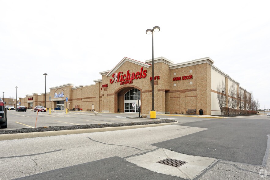 Primary Photo Of 9009-9051 Columbus Pike, Lewis Center Unknown For Lease