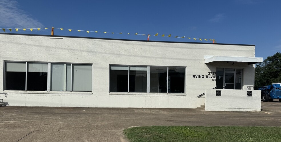 More Photos Of 2797 Irving Blvd, Dallas Distribution For Lease