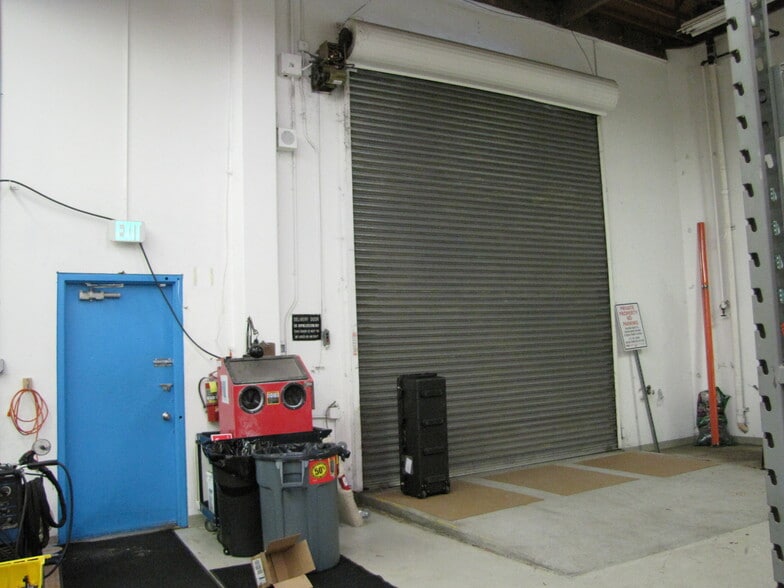 More Photos Of 828 Airport Blvd, Burlingame Research And Development For Lease