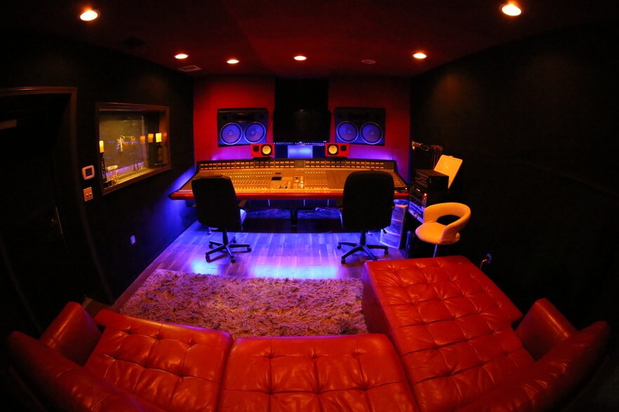 More Photos Of 4617 Van Nuys Blvd, Sherman Oaks Storefront For Sale