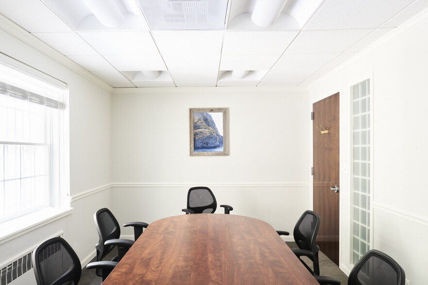 More Photos Of 51-55 Pondfield Rd, Bronxville Loft Creative Space For Lease