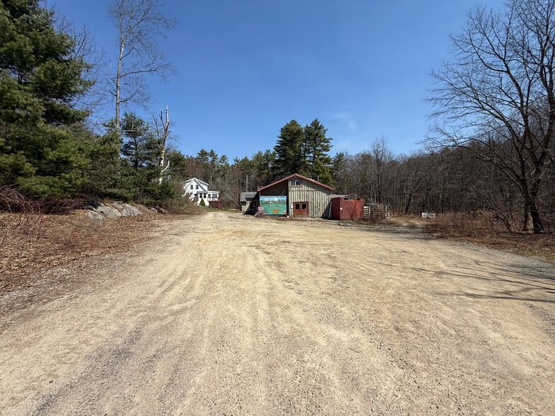 More Photos Of 137 Southbridge Rd, Charlton Warehouse For Sale