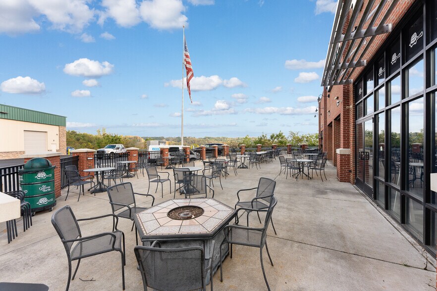 More Photos Of 7100 Willie G Ave, Morgantown Storefront For Sale