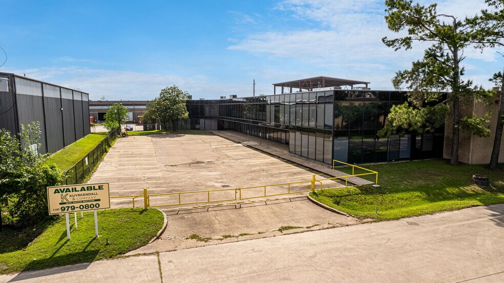 Primary Photo Of 18120 Ammi Trl, Houston Light Manufacturing For Lease
