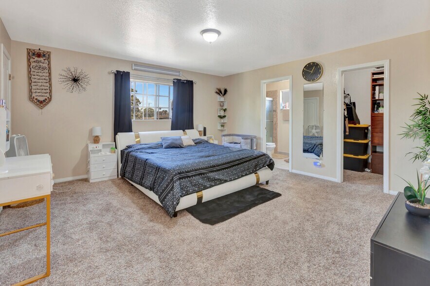 More Photos Of 12731 Barlin Ave, Downey Apartments For Sale