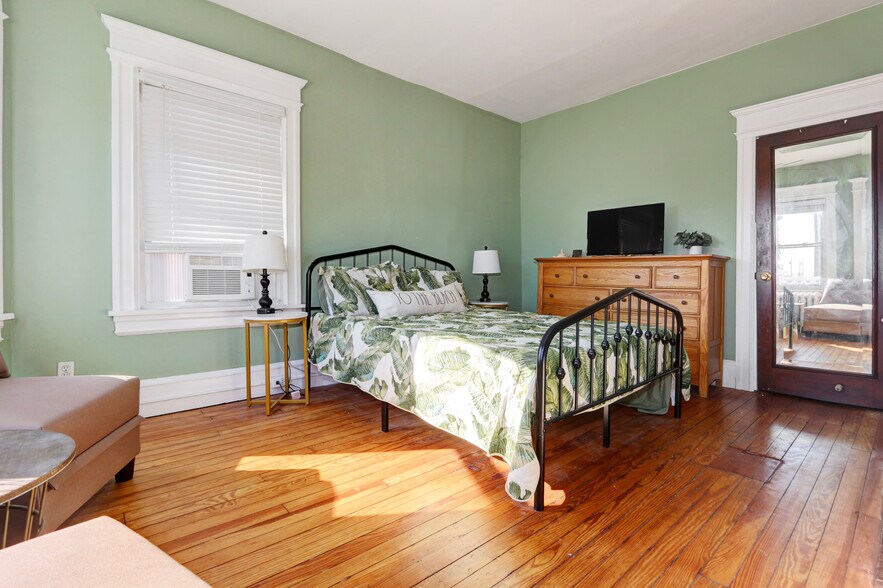 More Photos Of 5003 Ventnor Ave, Ventnor City Hospitality For Sale