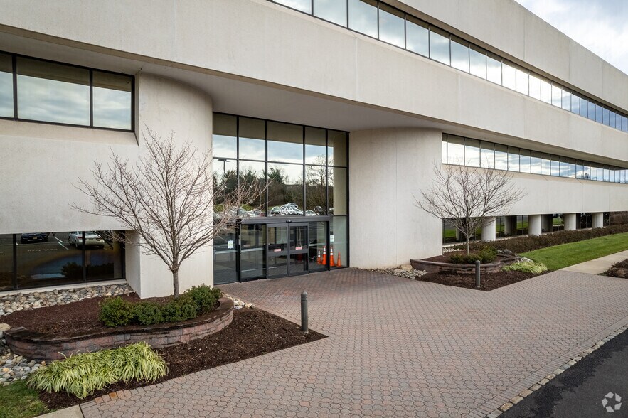 More Photos Of 1200 Route 22 E, Bridgewater Medical For Lease