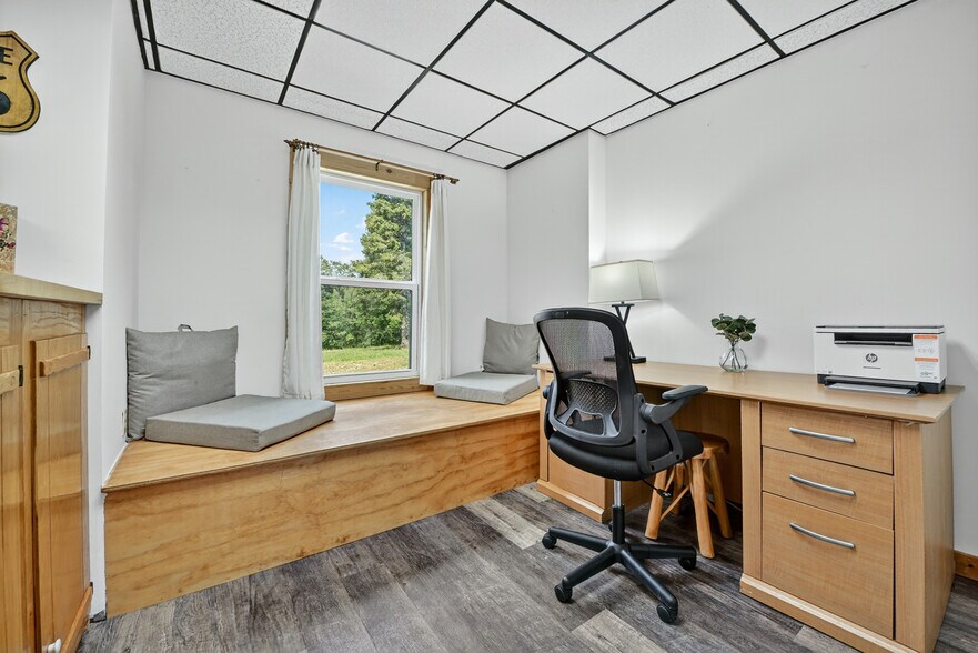 More Photos Of 77 Alpine Way, Blairsville Hotel For Sale