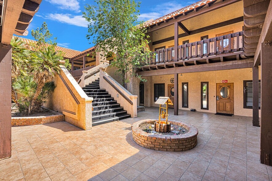 More Photos Of 222 E Main St, Barstow Office For Sale