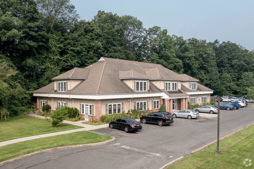 Primary Photo Of 35 Copps Hill Rd, Ridgefield Office Residential For Lease