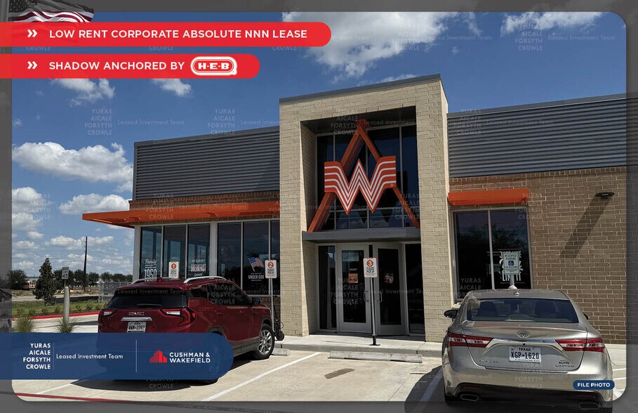 Primary Photo Of 130 S Interstate 35, Pearsall Fast Food For Sale